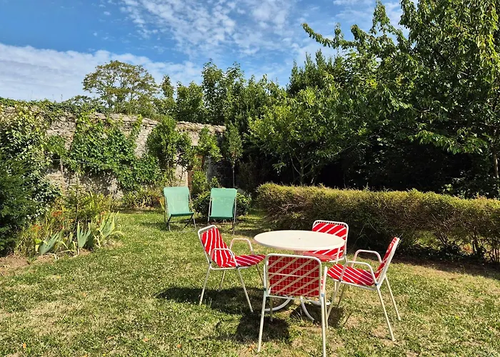 Charming House Close To The Centre In * Granville