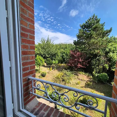 Feriehus Charming House Close To The Centre In Granville