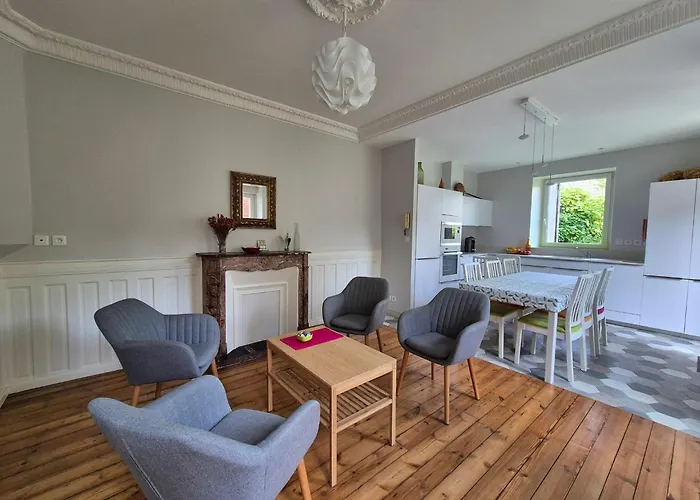 Charming House Close To The Centre In * Granville