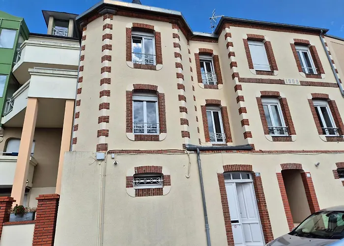 Charming House Close To The Centre In Casa vacanze *